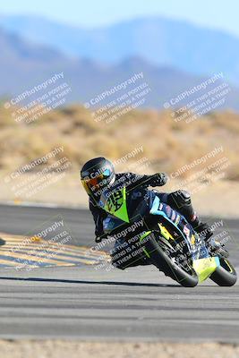 media/Jan-10-2025-CVMA Friday Practice (Fri) [[489e0da257]]/Group 4 and Trackday/Session 4 (Turn 16)/